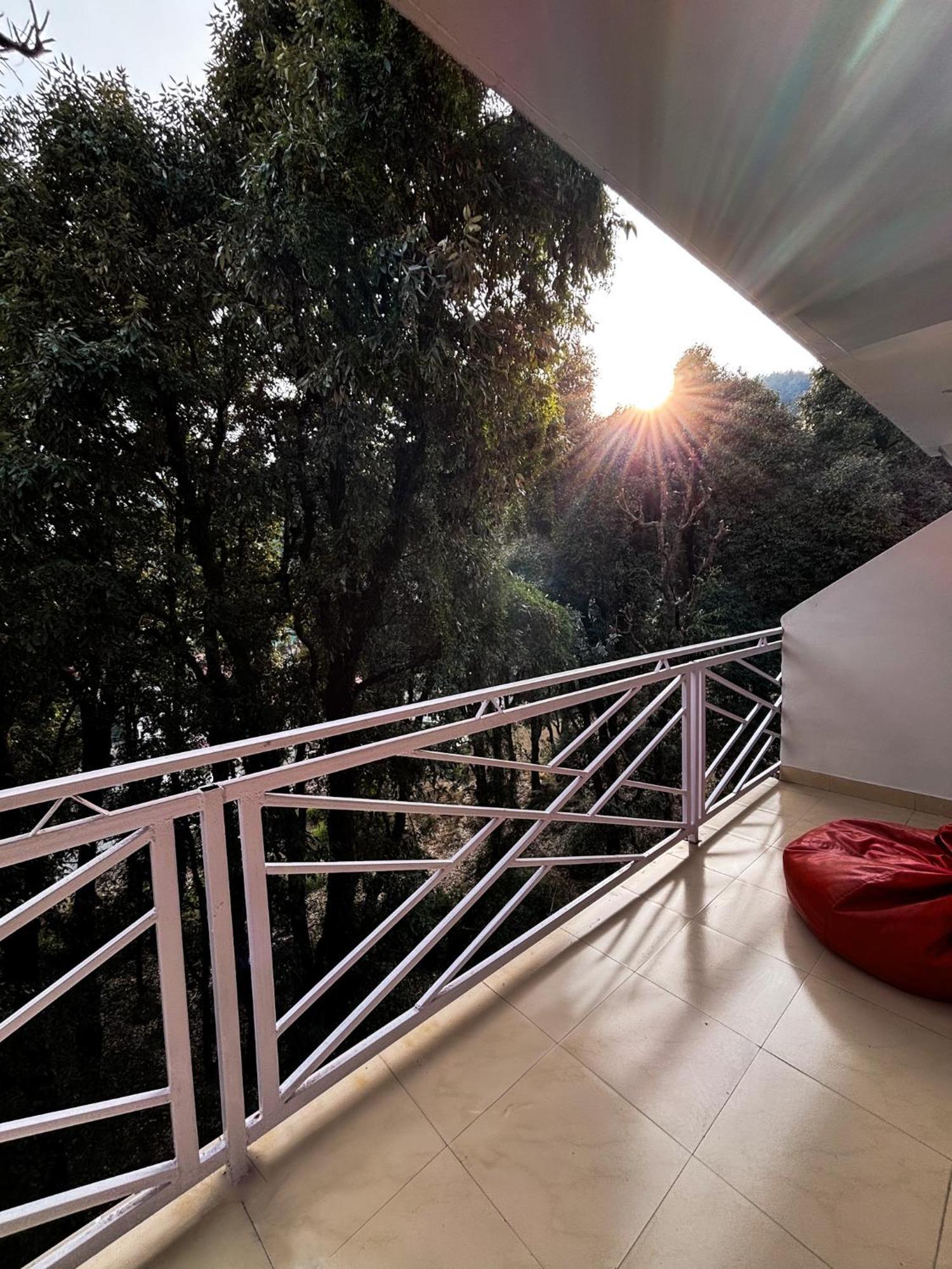 The Void - Dharamkot Apartment Dharamshala Bagian luar foto
